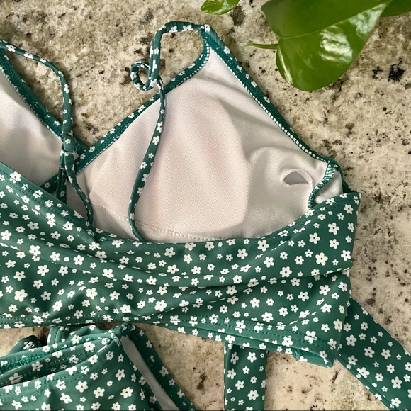 SHEIN Green Floral Swimsuit - Picture 6 of 7